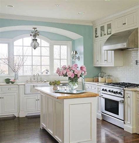 51 Gorgeous Winter Kitchen Design Ideas Popular Kitchen Paint Colors