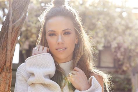 Country Singer Jana Kramer To Release Vulnerable Book ‘the Next Chapter’
