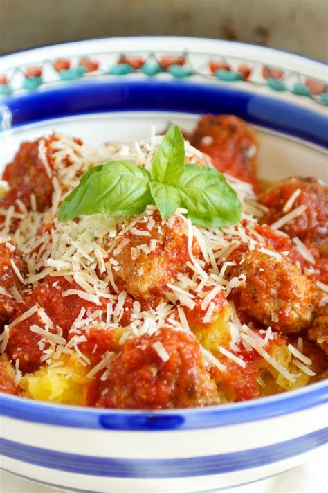 Spaghetti Squash With Easy Meatballs Easy Recipes Blog