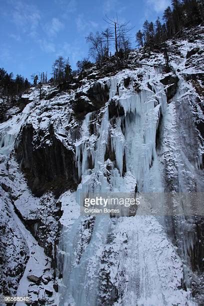 Frozen Waterfalls Photos And Premium High Res Pictures Getty Images