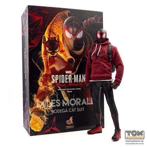 Hot Toys Marvel’s Spider Man Miles Morales 1 6th Scale Miles Morales Bodega Cat Suit