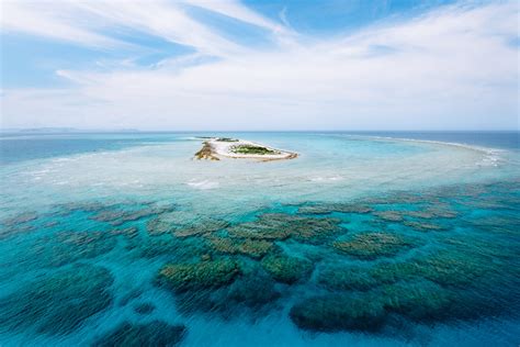 Deserted Island Surrounded By Lush Coral Reef Tropical Ja Flickr
