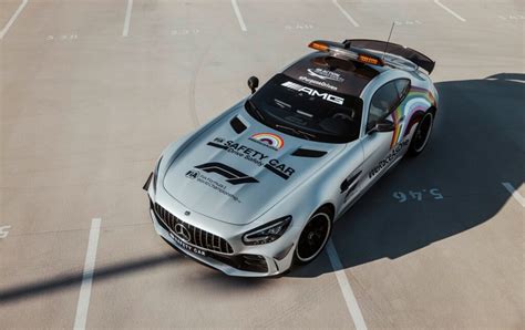 Der mercedes amg project one ist der hingucker der iaa. Das neue Design des Formel 1 Safety Car setzt Zeichen für ...