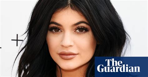Kylie Jenner Macs Spice And The Return Of 1990s Lipliner Makeup