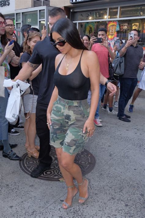 Kim Kardashian Flashes Her Nipples In New York Ok Magazine
