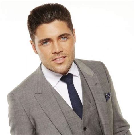 Tom Pearce Quits Towie