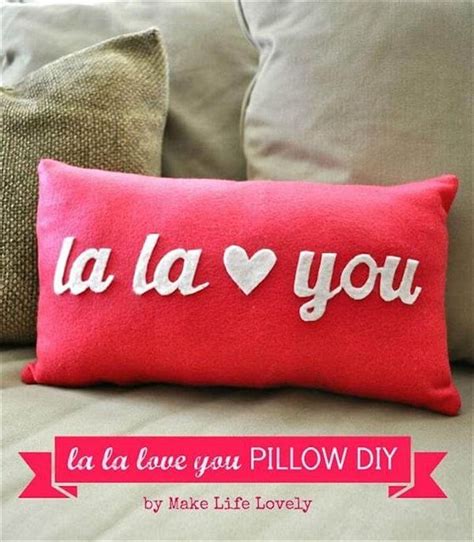 38 Cute And Easy Diy Valentine Day Pillow Ideas