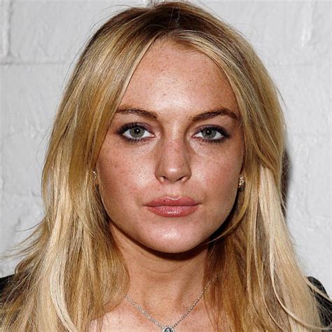 How Tall Is Lindsay Lohan Height Of Lindsay Lohan Celeb Heights™