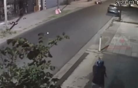 video el asalto a un policía que terminó con un motochorro abatido