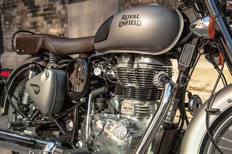 2020 Royal Enfield Classic 500 Guide • Total Motorcycle
