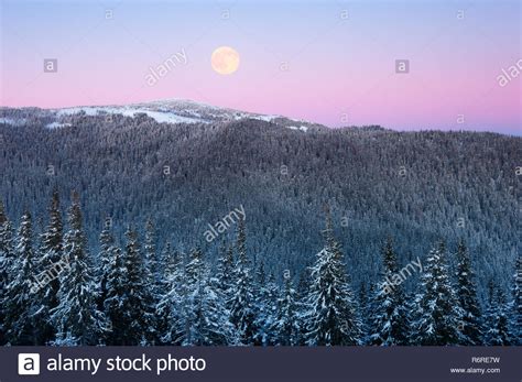 Moon Scenery And Dusk Landscape Hi Res Stock Photography And Images Alamy