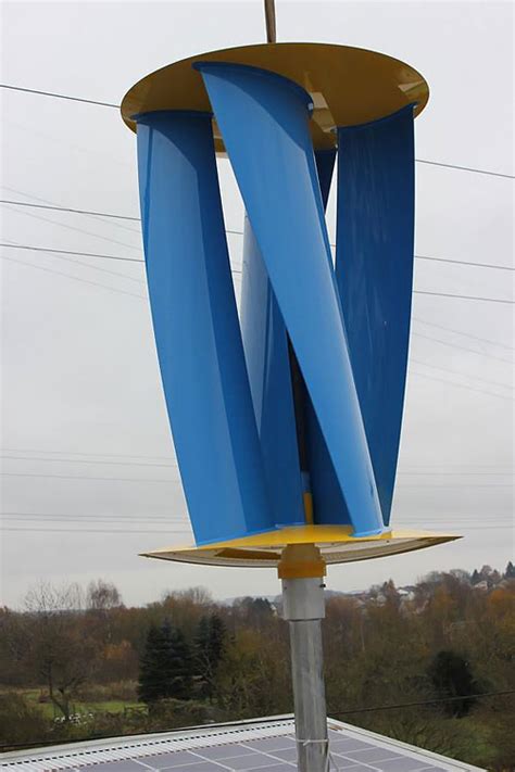 Mit windkraft, photovoltaik und einem intelligenten stromspeicher. Home_en - Helix Windturbine - Wind of Change