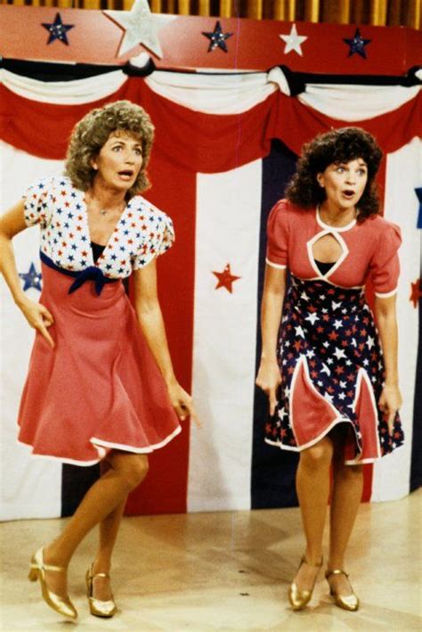 Laverne And Shirley Tv Series 1976 1983 Laverne And Shirley Cindy Williams Fashion Tv