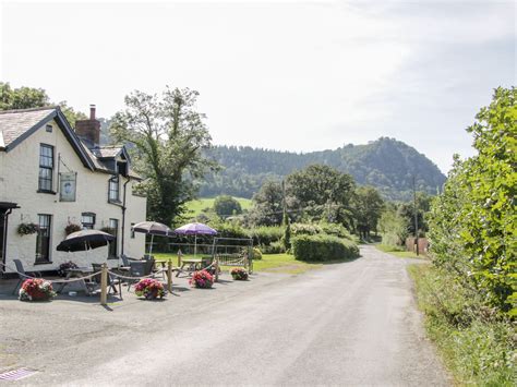 Bausley Chapel, Halfway House - Powys - Wales : Cottages For Couples, Find Holiday Cottages for ...