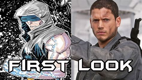 First Look At Captain Cold From The Flash Youtube