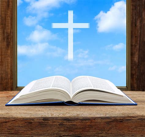 Best Open Bible And Cross Stock Photos Pictures And Royalty Free Images
