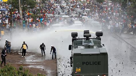 Kenyan Police Fire In Air To Disperse Supporters Welcoming Odinga