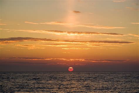 무료 이미지 바닷가 바다 연안 대양 수평선 구름 하늘 태양 해돋이 일몰 햇빛 아침 새벽 황혼 저녁