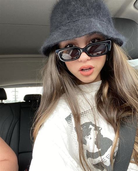 11 Olivia Rodrigo Instagram And Onlyfans She Likes Fashion