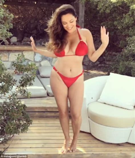 kelly brook ua mbyll gojën atyre që e kritikuan klan kosova