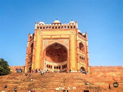 Top 7 Intriguing Places To Visit In Agra 2024