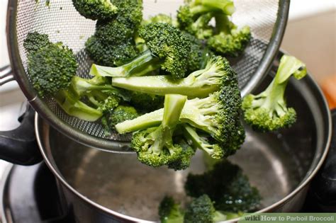 Experts consider it the best way to preserve broccoli's nutrition. How to Parboil Broccoli: 8 Steps (with Pictures) - wikiHow