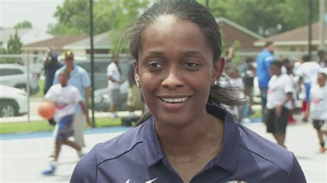 Swin Cash Brings A Lifetime Of Basketball Knowledge To The Pelicans