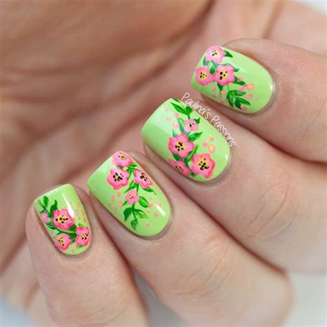 I am using red as. 30 Pretty Flower Nail Designs - Hative