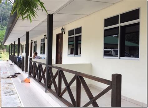 Kalau rase2 nak merasa suasana hutan, pokok dan nak dgr bunyi katak cengkerik ayam berkokok dan banyak lagi lah aktiviti. Senarai Hotel Chalet Homestay Teluk Senangin Manjung Perak ...
