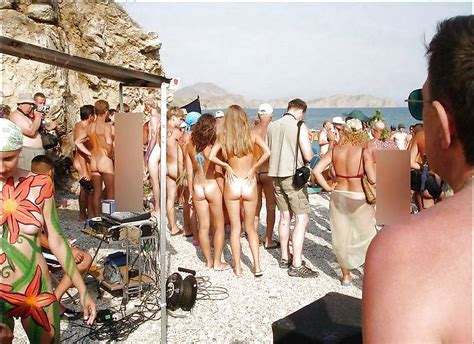 Free Group Sex Amateur Beach Rec Voyeur G Photos