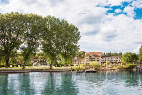 Hemmenhofen ist ein dorf auf der südseite der halbinsel höri am untersee, der teil des bodensees ist. Hotel Hoeri am Bodensee, Gaienhofen, inclusief foto's ...