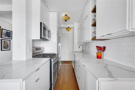 Average cost of kitchen remodel per square foot. NYC Apartment Renovation Tips: Costs Per Square Foot ...