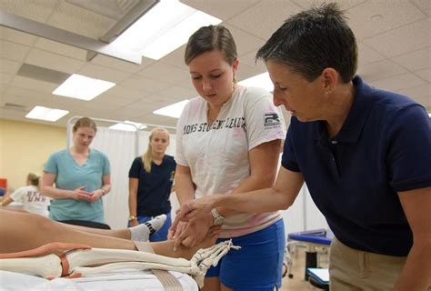 Doctor Of Physical Therapy Dpt Program Simmons University