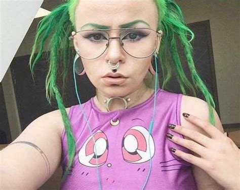 28 Bizarre Body Modifications That Will Make Your Cringe Wtf Gallery