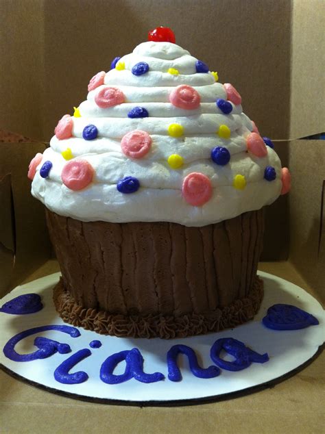Giant Cupcake Cakesmash Cake Cupcake Cakes Giant Cupcake Cakes