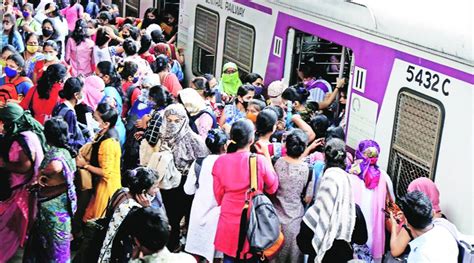 Mumbai Fully Vaccinated Around 35 Lakh Board Local Trains On First
