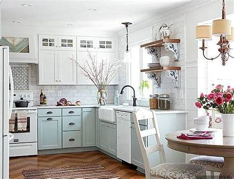 Before you do any refinishing, macfarlane recommends starting this project by thoroughly scrubbing your kitchen cabinetry. 60 Small Kitchen Ideas Remodel | Kitchen remodel small ...