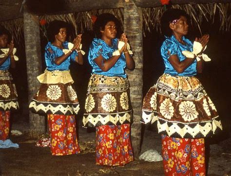 Fijian Tapa Cloth Island Fashion Traditional Outfits Traditional