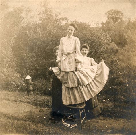 36 Found Pics That Show How Victorian And Edwardian Women Enjoyed Their