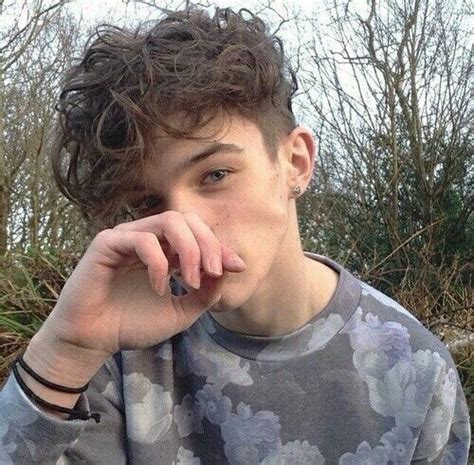 Pin By Winter On Guys Boys With Curly Hair Brown Hair