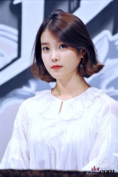 It may vary from above the ears to below the chin. These Pictures Prove IU Has Perfected The Short Hair Style ...