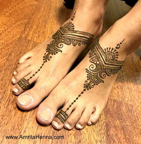 Top 5 Easy And Quick Feet Henna Designs For Beginners
