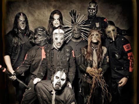 Slipknot fansite with 10000+ slipknot pictures! Rock Guitarist Reportedly Stabbed in the Head by His ...