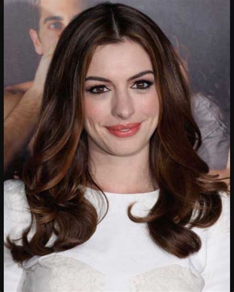 Long Length Haircut Suitable For Round Face Anne Hathaway Anne