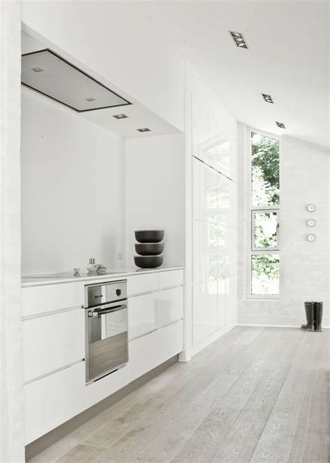 Don't forget to download this wood floors in kitchen with wood cabinets for your home improvement reference, and view full page gallery as well. 45 Cozy Whitewashed Floors Décor Ideas | DigsDigs