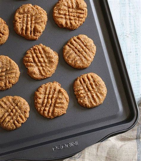 Often we try snacks under 50 calories on our personal and at times we turn snacks under 50 calories particularly made and structured snacks under 50 calories programs that promise us instant snacks. 50 Healthy Dessert Recipes Under 250 Calories (With images) | Almond butter cookies, Skinny ...