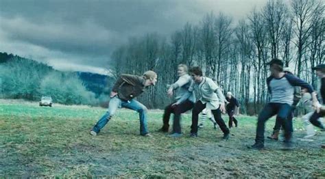 Playing Baseball In The Twilight Saga Twilight The Cullens And Bella Twilight 2008 Twilight