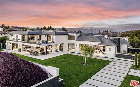 38 Million New Build In Calabasas California Homes Of The Rich
