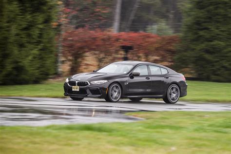 The mini 3 door base petrol returns 16 km/l. Video BMW M8 Gran Coupe vs. Mercedes AMG GT63 S 4-door