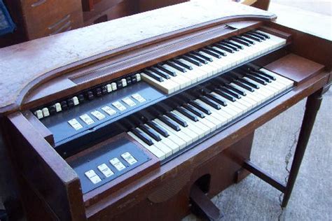 Vintage Hammond Church Organs Hammond M3 Baby B3 With Leslie 147a